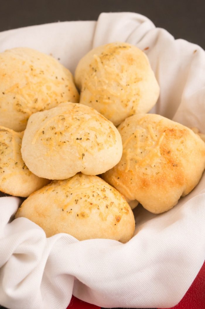 Your favorite garlic knots are all rolls up into these yummy Italian Garlic Cheese Rolls. So easy to make and delicious side to your pizza or pasta dinner.