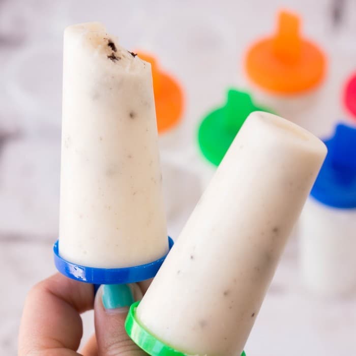 OREO Cookies 'n Cream Pudding Pops - Cookies n Cream Pudding Pops02317 - Simple Sweet Recipes