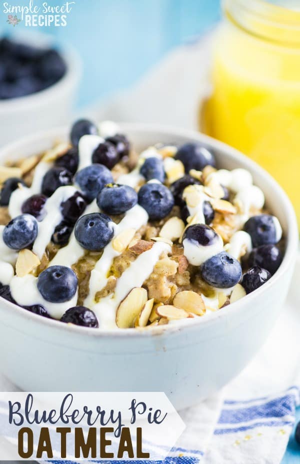 Blueberry pie oatmeal - a yummy, fast, easy and filling breakfast recipe! 