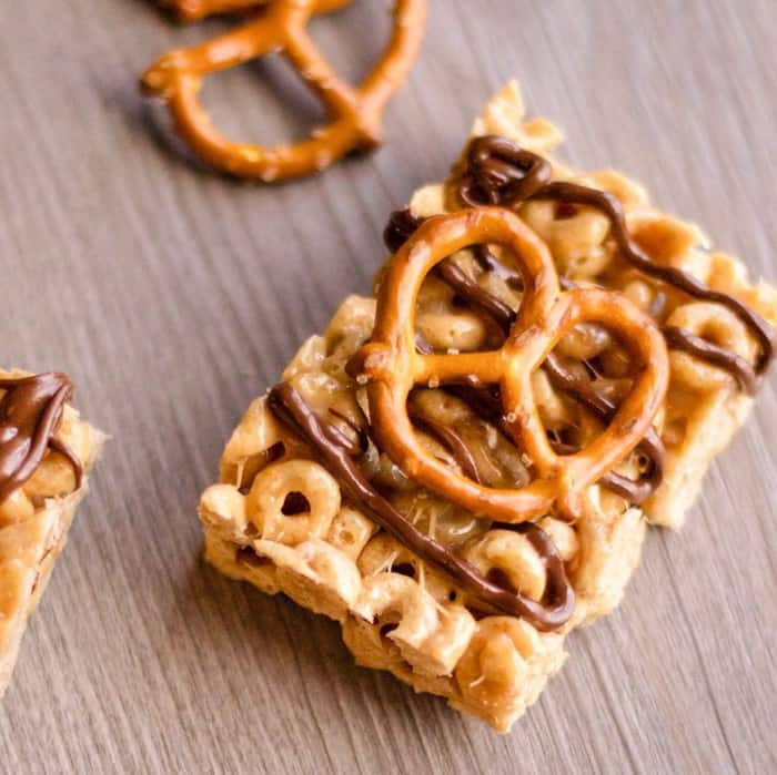 No Bake Peanut Butter Cereal Bars - Cheerio Treats 6sq - Simple Sweet Recipes