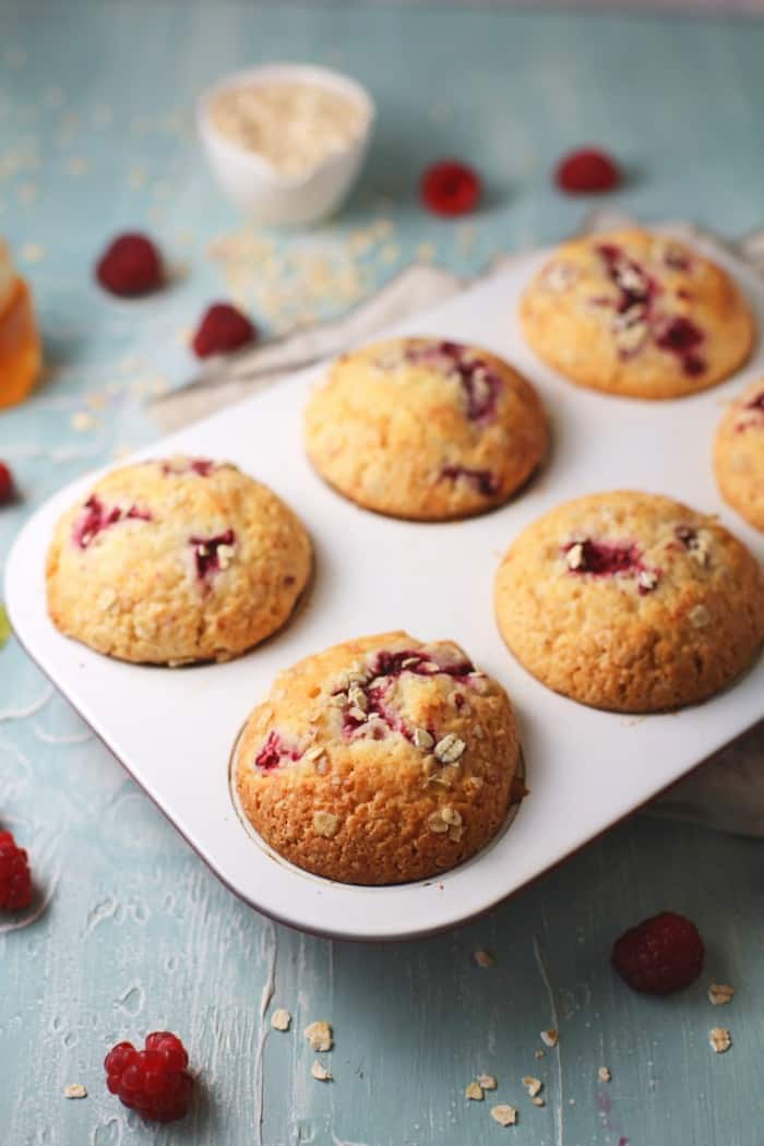 Raspberry Oatmeal Muffins - Muf3 - Simple Sweet Recipes